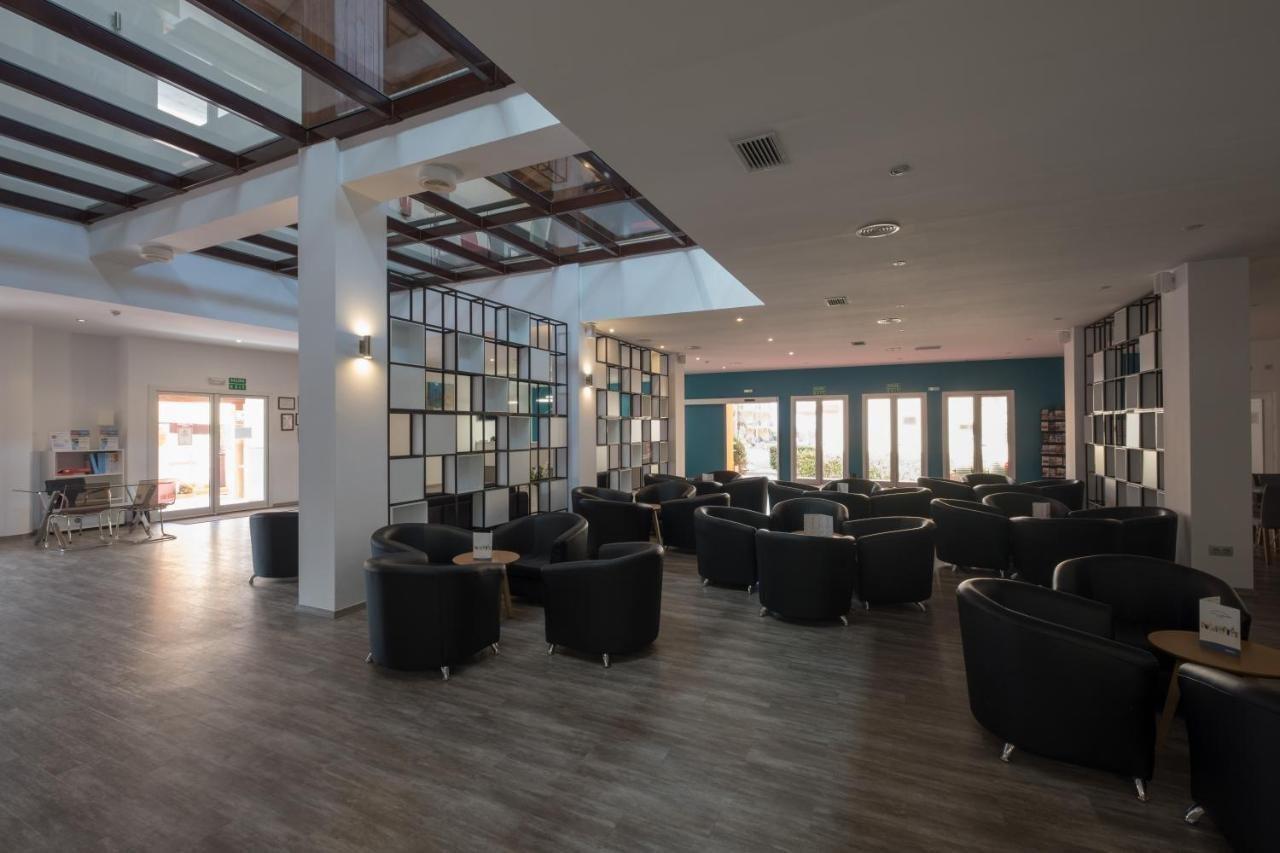 Aparthotel Las Dunas 치클라나 데 라 프론테라 외부 사진