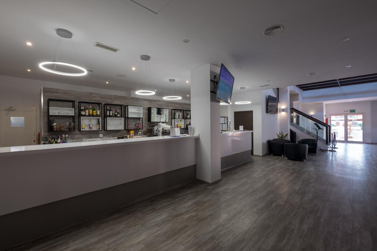 Aparthotel Las Dunas 치클라나 데 라 프론테라 외부 사진